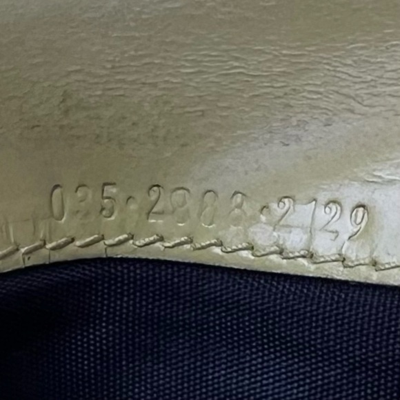 GUCCI LIME GREEN JACKIE LOGO WALLET - Picture 8 of 10